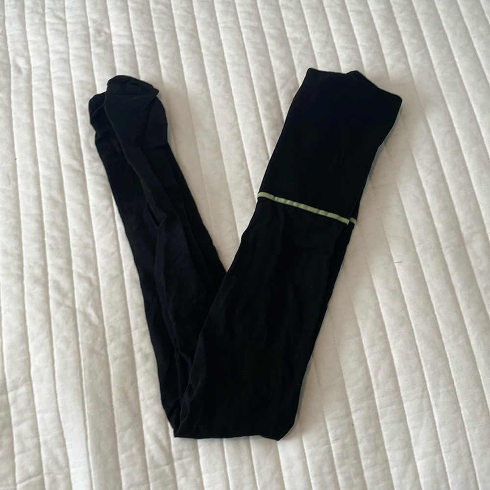 Sheeted Black Rip Resist Tights Small